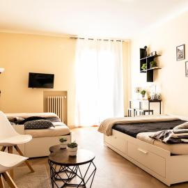 Le Case di Sonia DEL CORSO CIV 25 camera quadrupla con bagno privato Fucecchio, hotel din Fucecchio
