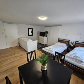 Horn - room with two beds, hotel di Horn