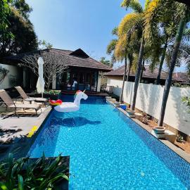 三亚亚龙湾伊墅情怀旅租, hotel in Sanya