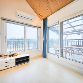 Uljin Jeongdam-eun Ocean View Pension, hotel in Uljin