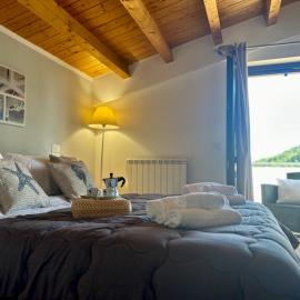 Romantic Penthouse with view over the Umbrian hill
