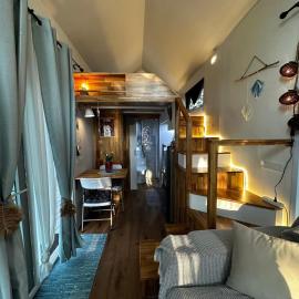 Oniro 2 Beach Access Tiny House at Koh Samui، فندق في Ban Na We