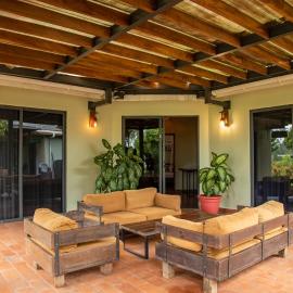 Extreme Adventure Park & Stay at Busika Near Kampala, khách sạn ở Busika