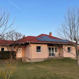 Bokros Vendégház, Hotel in Tordas