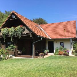 Schmuckes Geräumiges Haus mit Garten in Graz für bis zu 8 Gäste Ideal für Familien und Gruppen, hotel ve uŠtýrském Hradci