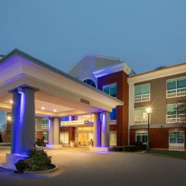 Holiday Inn Express Hotel & Suites Grand Rapids-North by IHG, hotel u gradu Grand Repids