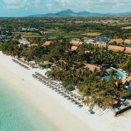 Crystals Beach Resort Belle Mare, a member of Radisson Individuals, hotell sihtkohas Belle Mare