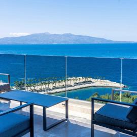 Beachfront luxury Penthouse