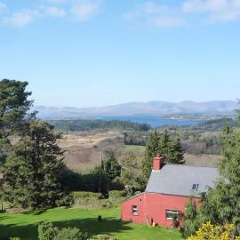 Angelas Farmhouse Lauragh by Trident Holiday Homes, hotel a Lauragh