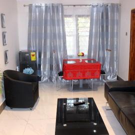 1 BR Apartm-7mins to Airport, green environ