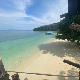 Naturist Beach Camping Private Beach Phuket – hotel w mieście Ko Lone