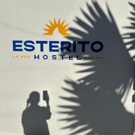 Esterito Hostel, מלון בלה פז