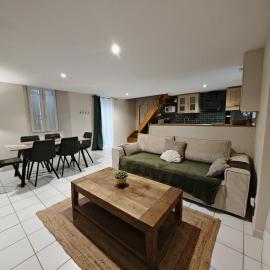Jolie Maison au 34 centre-ville, hotell i Angoulême