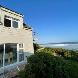 Africa Unwined Beach house
