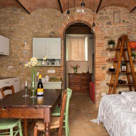 Il Borghetto - La Bottega di Adele Loft, hotel in Castelnuovo dellʼAbate