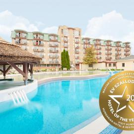 Hotel Europa Fit Hévíz, hotelli kohteessa Hévíz