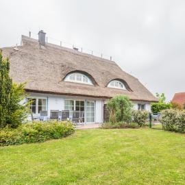 Kapitänshaus Kittler - Die Große Freiheit - DHH, hotel in Wiek auf Rügen