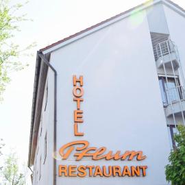 Hotel Pflum mit Gästehaus, hotel u Nürtingenu
