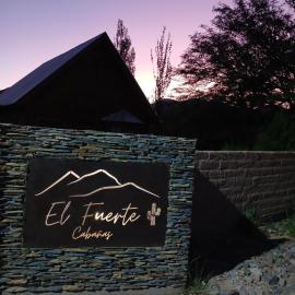 Cabañas El Fuerte, hotell i Cachí