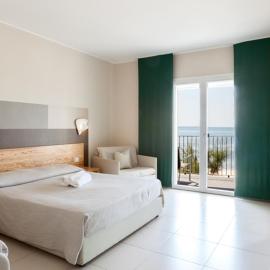 Hotel la Spiaggia, hotel em Torre Lapillo