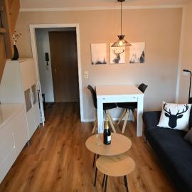 Viesnīca Gemütliche Maisonette-Wohnung mit Balkon pilsētā Totmosa