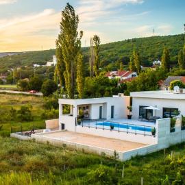 Villa Nami