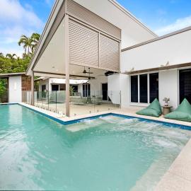 Dune - Poolside Elegance near Parap Markets & Beach, hotel a Parap