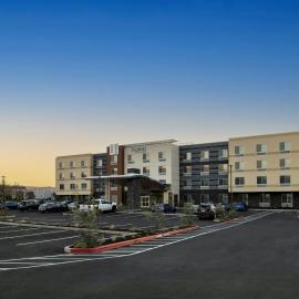 Fairfield Inn & Suites Livermore: Livermore şehrinde bir otel