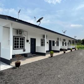 SHAH HOMESTAY Studio Pulau Indah, hotel in Pulau Indah
