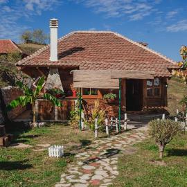 Etno kompleks Orahovac - Vajat Sova, hotell i Arandjelovac
