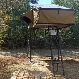 Tente Perchée Kenya MAS DE BOUZOU, hotel di Grèzes