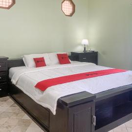 RedDoorz Resort Syariah at Hotel ANB Pameungpeuk Garut, ξενοδοχείο σε Pameungpeuk