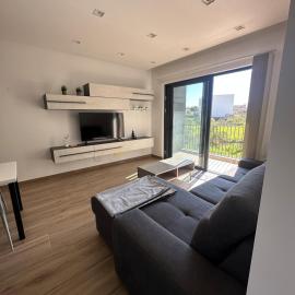 Brand New 2 Bedroom Apartment in Ħal Safi – hotel w mieście Safi