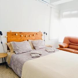 Apartamento EL CARPIO CENTRO WiFi, Hotel in El Carpio