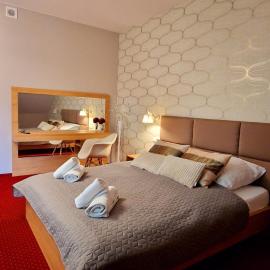 Szafranowy Dwór, hotel en Strawczyn