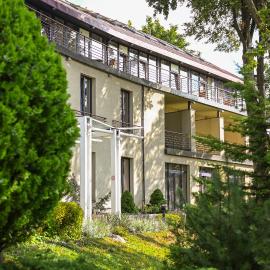 Perkuno Namai Park Hotel, хотел в Каунас