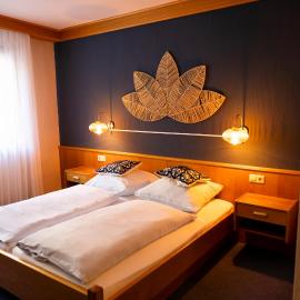Hotel Gülser Weinstube, hotel v Koblenci