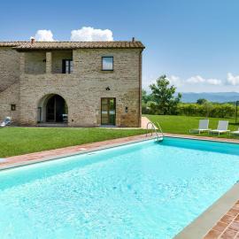 Villa Le Vigne, 8 pax, private pool, Top Comfort