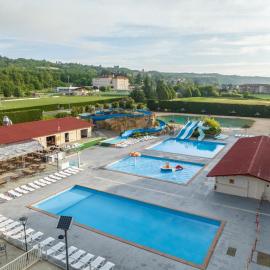 Camping Château de Galaure, Hotel in Châteauneuf-de-Galaure