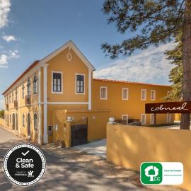Casa De Campo Colmeal – hotel w mieście Mira