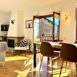 Apartament amb llar de foc i vistes de la vall by RURAL D'ÀNEU