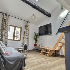 Charmant duplex Béziers centre, viešbutis mieste Bezjė