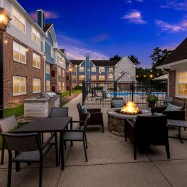 Sonesta ES Suites Raleigh Cary, khách sạn ở Cary