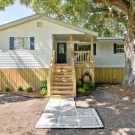 Quaint Family Getaway on Biloxi, hótel á Dauphin Island