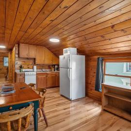 Grand Harbor Apartments Unit 4 - 108, Hotel in Grand Haven