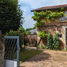 Gîte rénové avec jardin clos, cheminée et baby-foot à Contrisson, proche du Lac du Der.