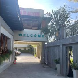 The Paragon Hotel and Restaurant, מלון בBagua