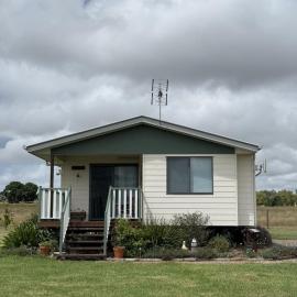 The Cottage, Hotel in Tingoora