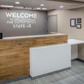 Hampton Inn Long Island/Commack, viešbutis mieste Commack