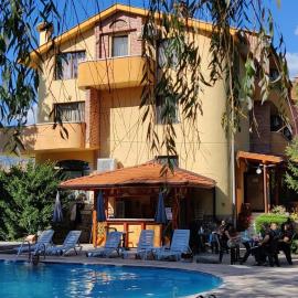 Family Hotel Iv